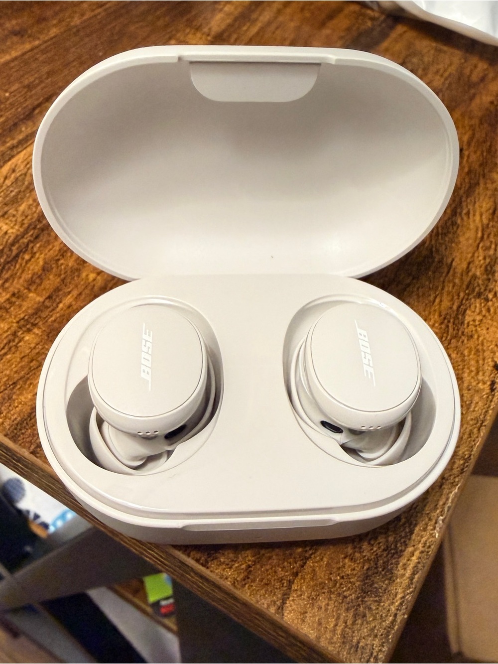 Bose True Wireless Earbuds - White Charging Case Included